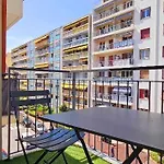 T2 Dernier Etage Avec Terrasse A 5 Min De La