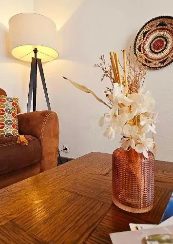 T2 Dernier Etage Avec Terrasse A 5 Min De La アパート *