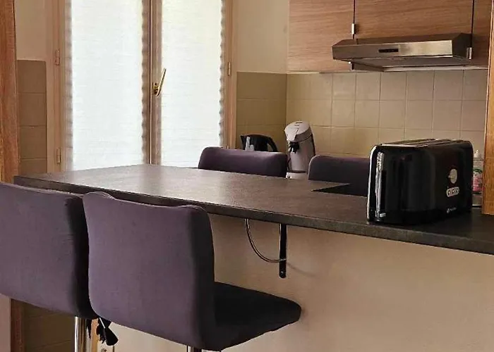 T2 Dernier Etage Avec Terrasse A 5 Min De La *