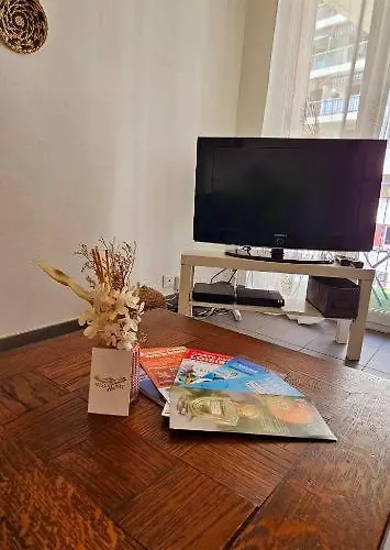 アパート T2 Dernier Etage Avec Terrasse A 5 Min De La *